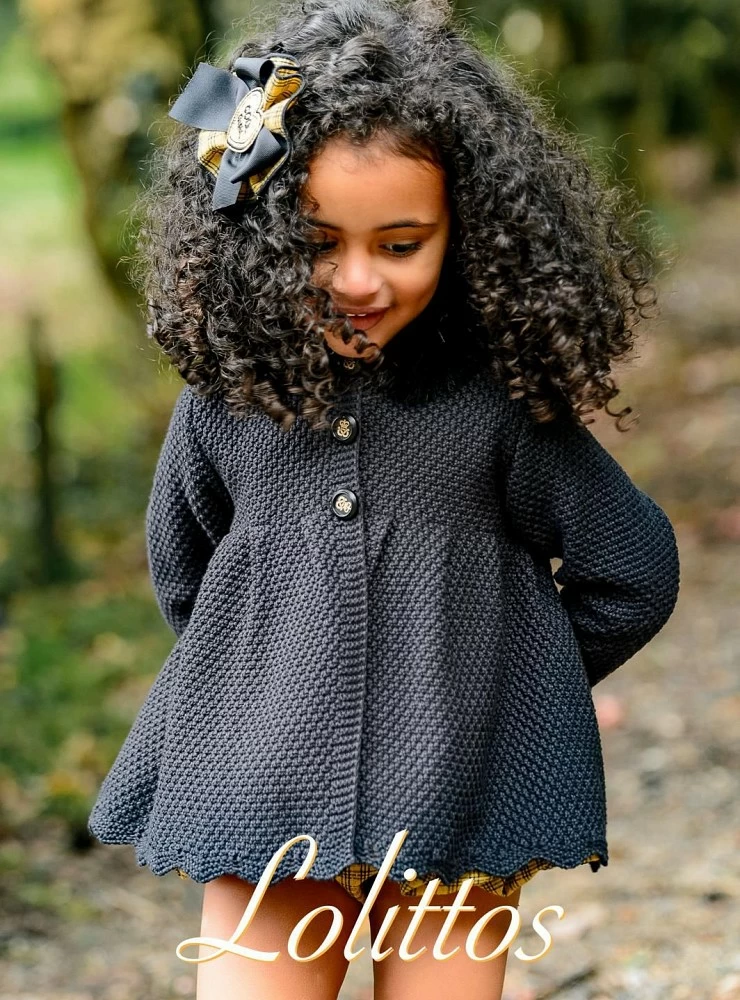 Abrigo en punto negro colección Globo de Lolittos