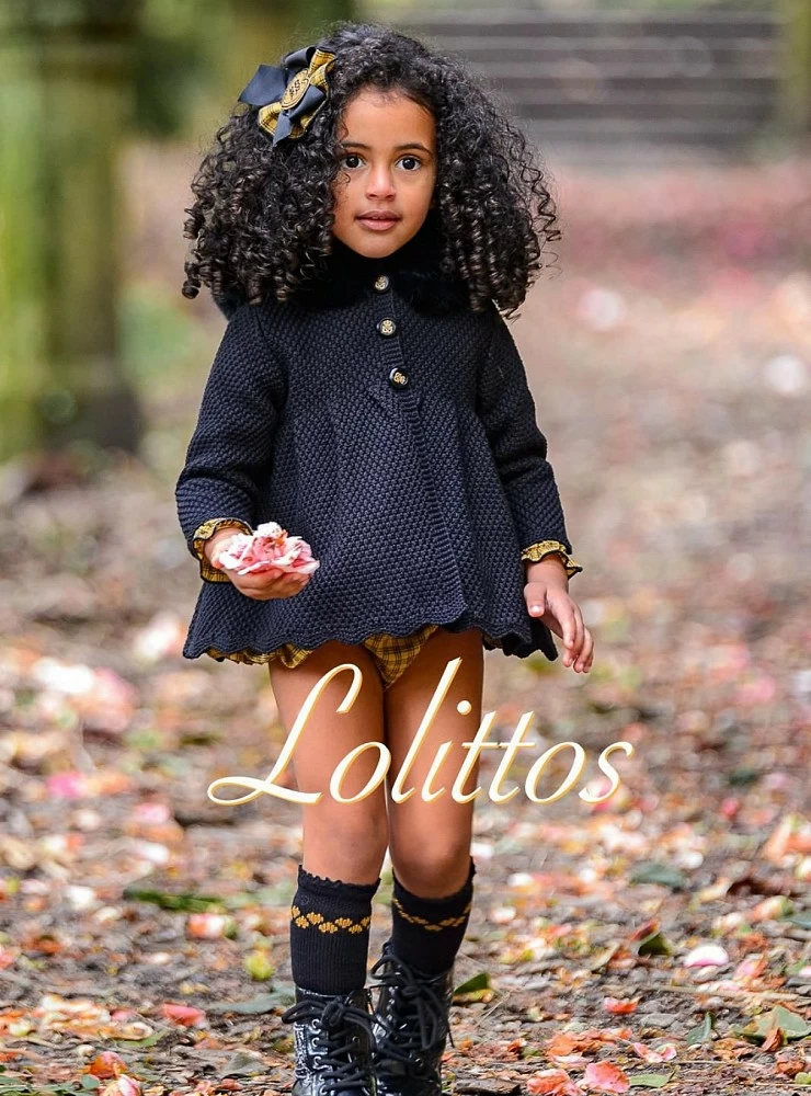 Abrigo en punto negro colección Globo de Lolittos