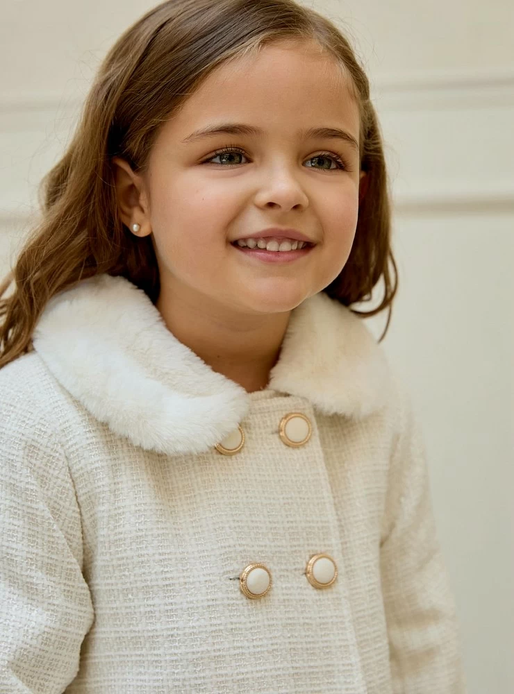 Abrigo para niña en Tejido Chanel color crudo