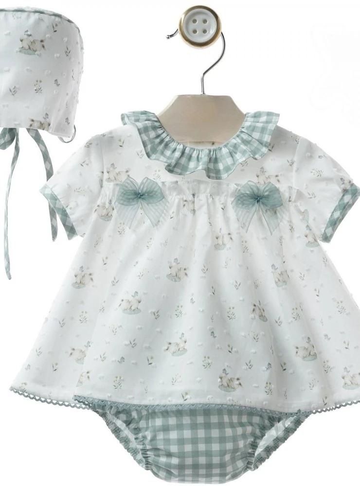 Baby Jesus set with bonnet and bloomers, Gres Collection