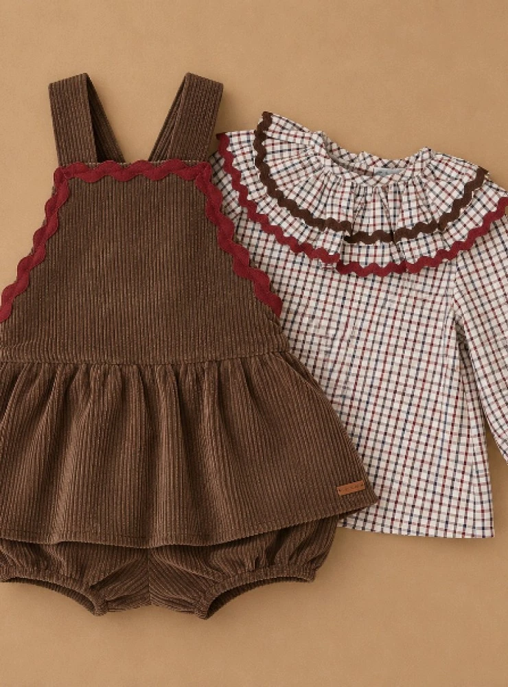 Blouse and pinafore set for girls Chestnut Collection