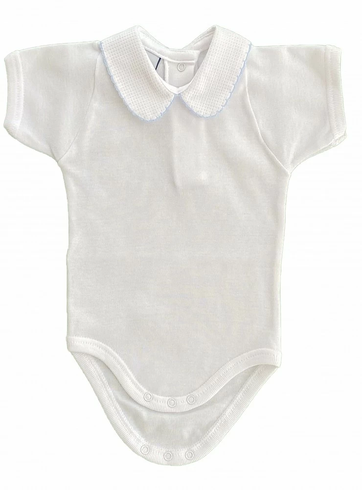 Body unisex blanco con cuello bordado en tres colores. P-Verano