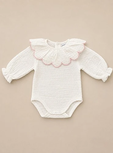Body unisex de bambula con cuello de ondas