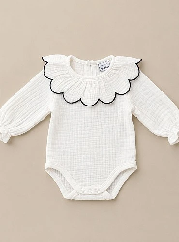 Body unisex de bambula con cuello de ondas