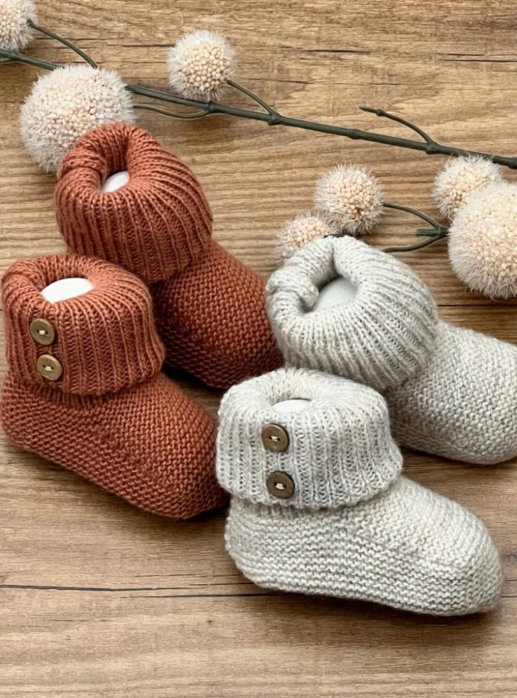 Bootie booties in chubby knit. potter collection