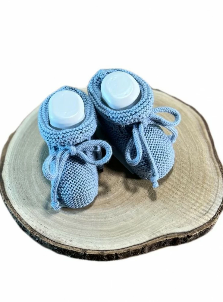 Booties in summer point. Blue or gray.