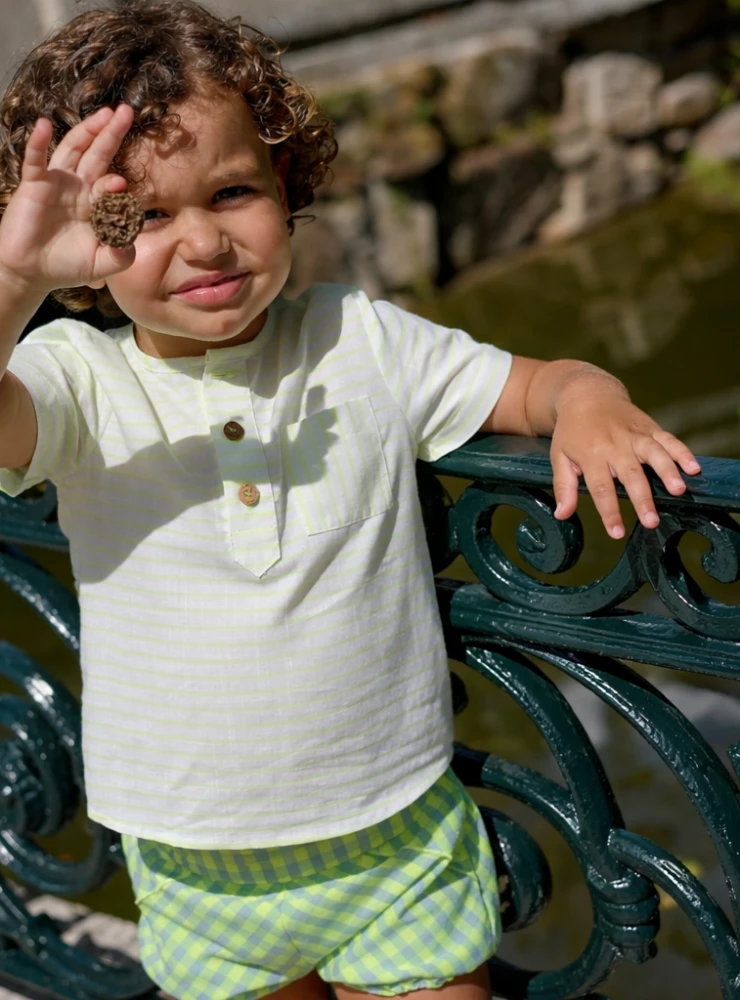 Boys' outfit: shirt and bloomers, Pescardinos Collection