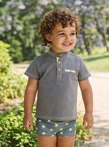 Boys' outfit. Polo shirt and boxer shorts from the Aurora Boreal collection.