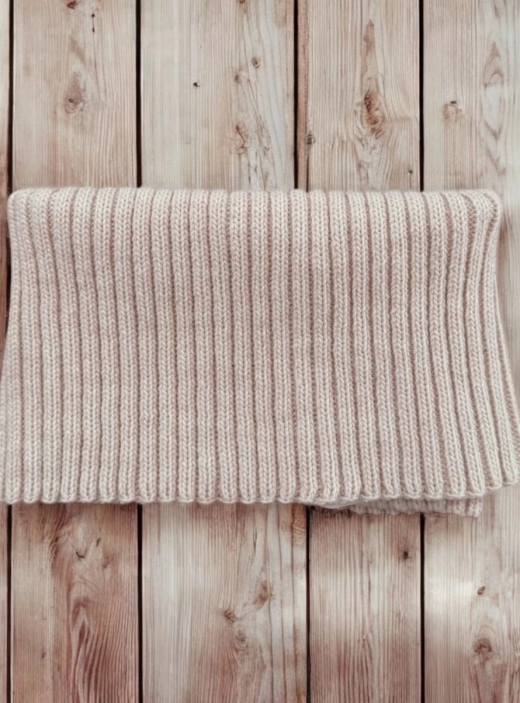 Braga para cuello en punto ingles. Es unisex