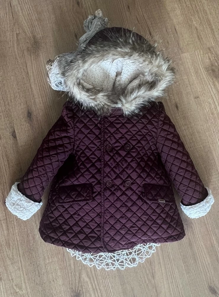 Burgundy padded unisex duffle coat.