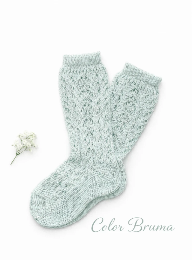 Calcetín alto calado en varios colores. Marca Condor. P-V