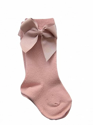 Calcetín alto o calza punto liso con lazo marca Cóndor color 526 rosa palo