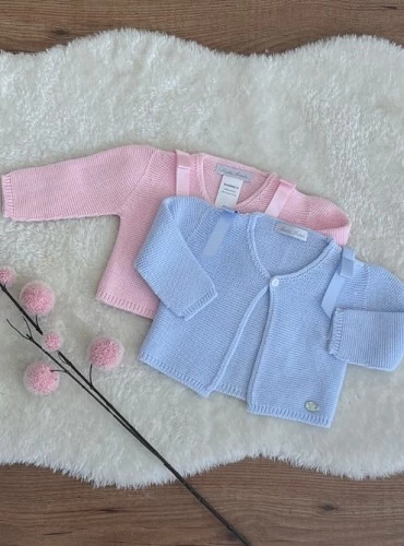 Chaqueta larga unisex con lazos al hombro. Dos colores