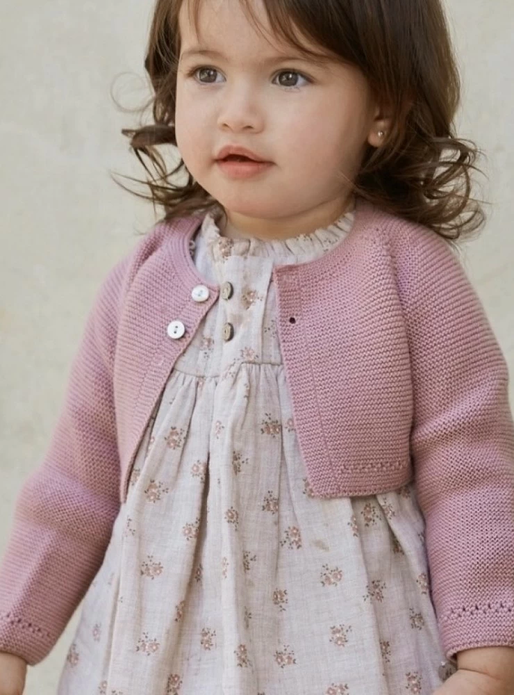 Chaquetita para niña rosa empolvado Colección Garden