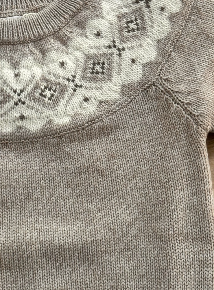 Children's knitted sweater in earth tones, Cambridge collection
