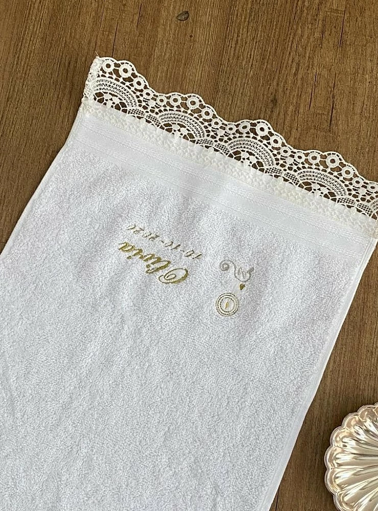 Christening towel in white terry with lace. Custom