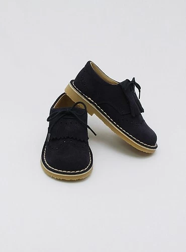 Classic shoe with unisex tongues. marine color O-Winter