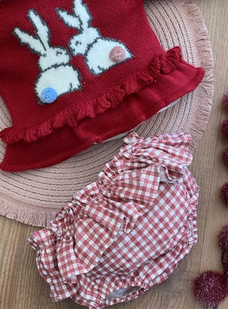 Conjunto bebé niña de tres piezas Colección Conejitos