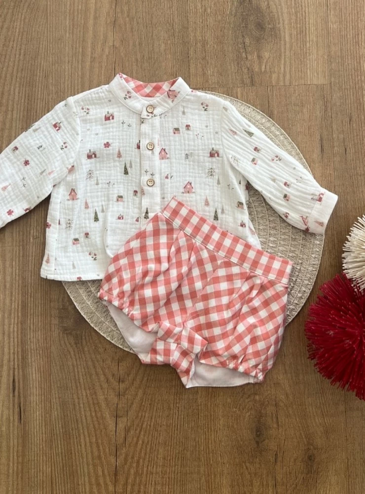 Conjunto bebé niño camisa y bombachito.