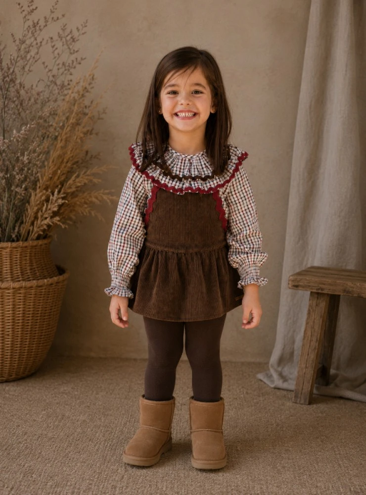Conjunto blusa y pichy para niña Colección Castañas