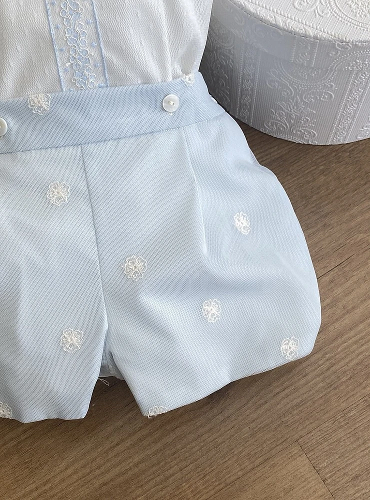Conjunto de blusa y bombacho para bebé en beige y celeste