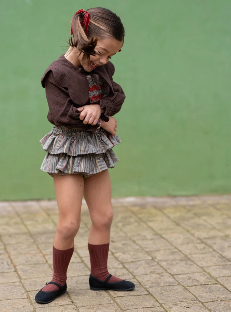 Conjunto de niña colección Nuez con pichy y blusa de muselina