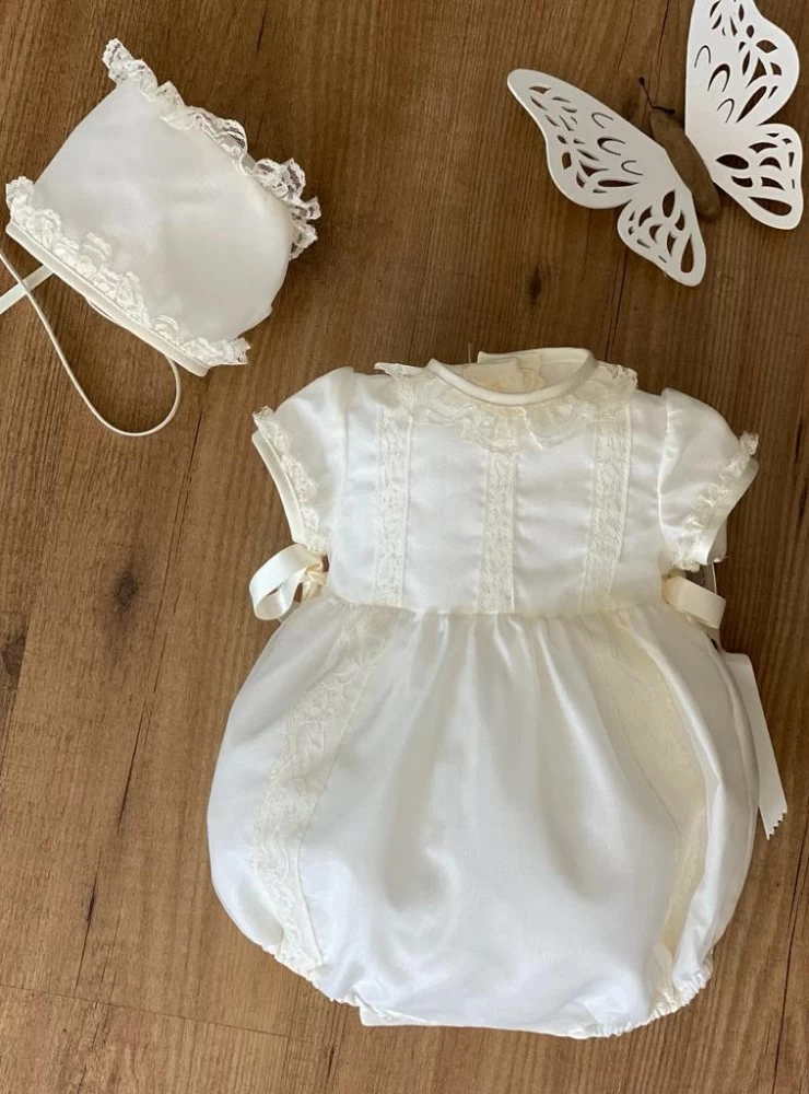 Conjunto de niño para bautizo de organza beige. Varias tallas