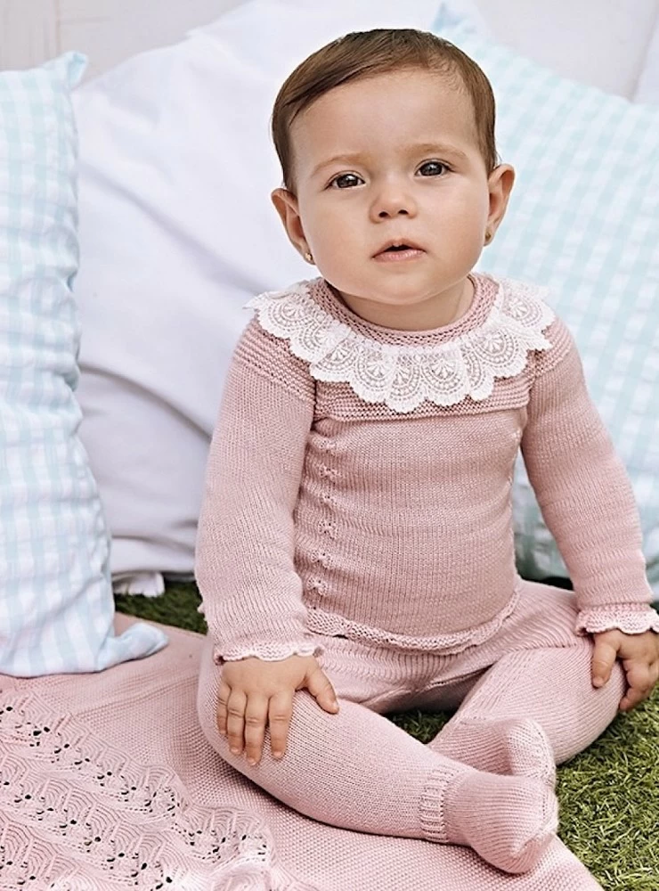 Conjunto primera puesta niña con capota