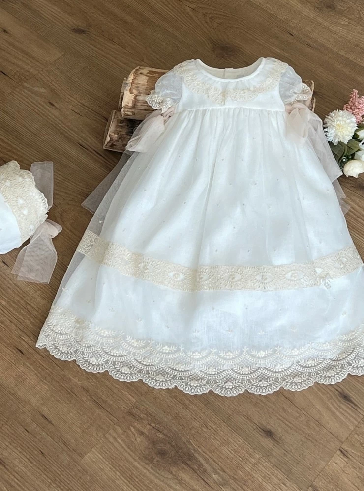 Conjunto Faldón y capota para niña colección Jazmín