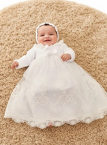 Conjunto faldón y capota unisex. Blanco roto