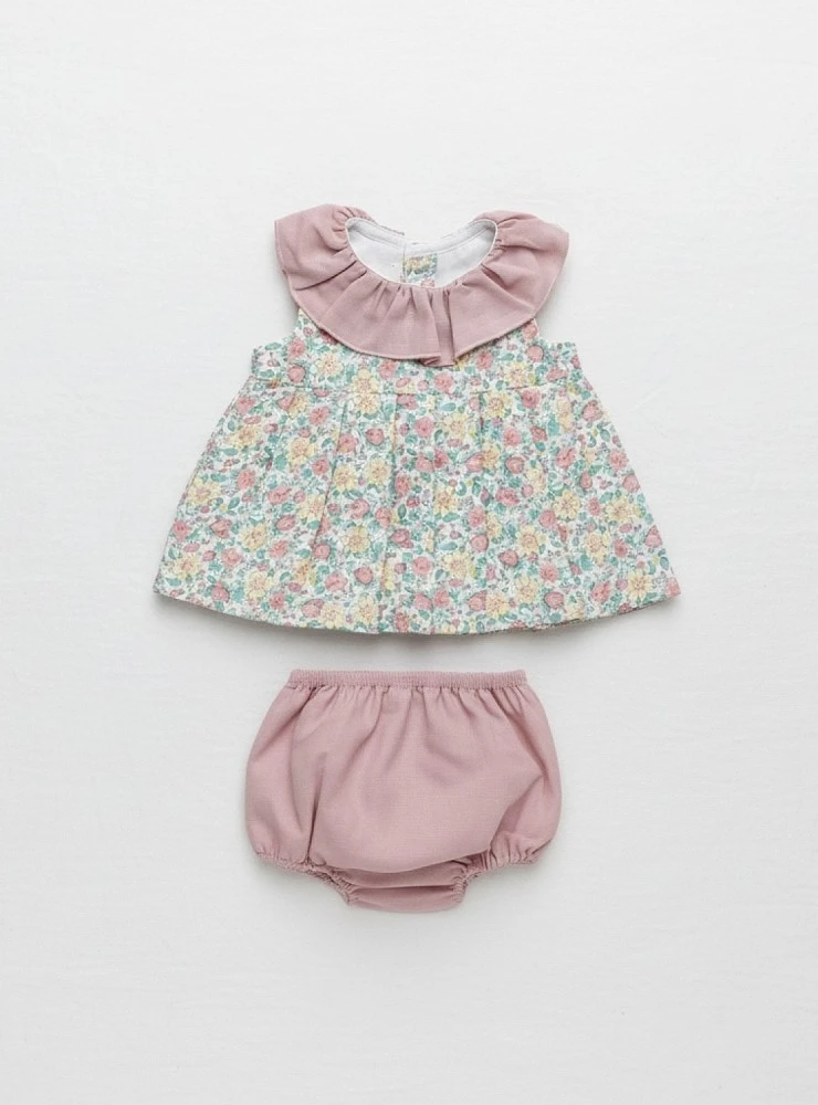 Conjunto Jesusito y braga colección Tulipan