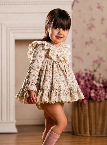 Conjunto niña jesusito y braguita Colección Mery