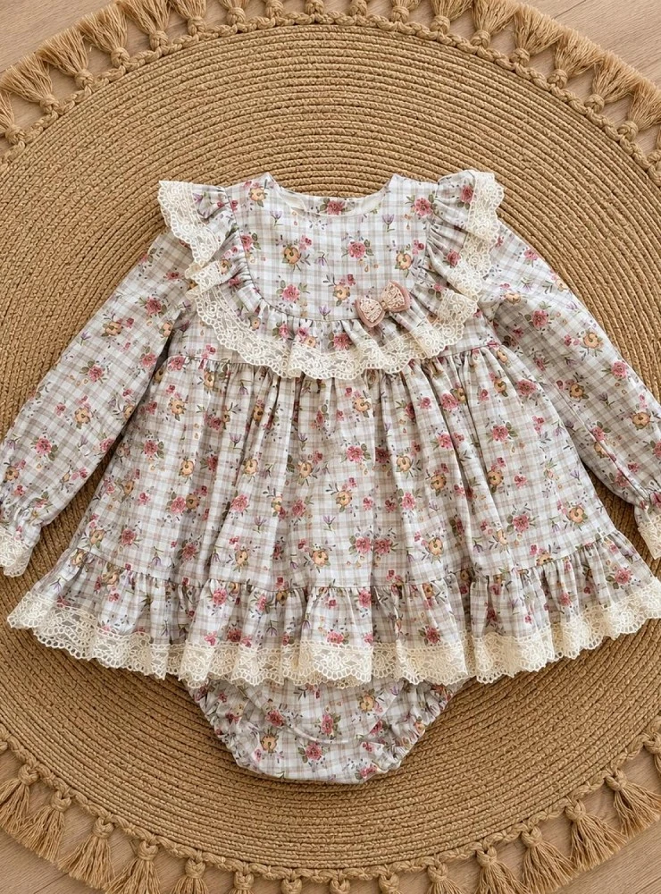 Conjunto niña jesusito y braguita Colección Mery