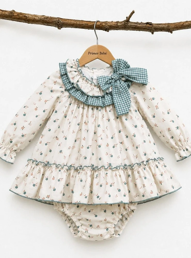Conjunto niña jesusito y braguita Manzanas – Pío Pío