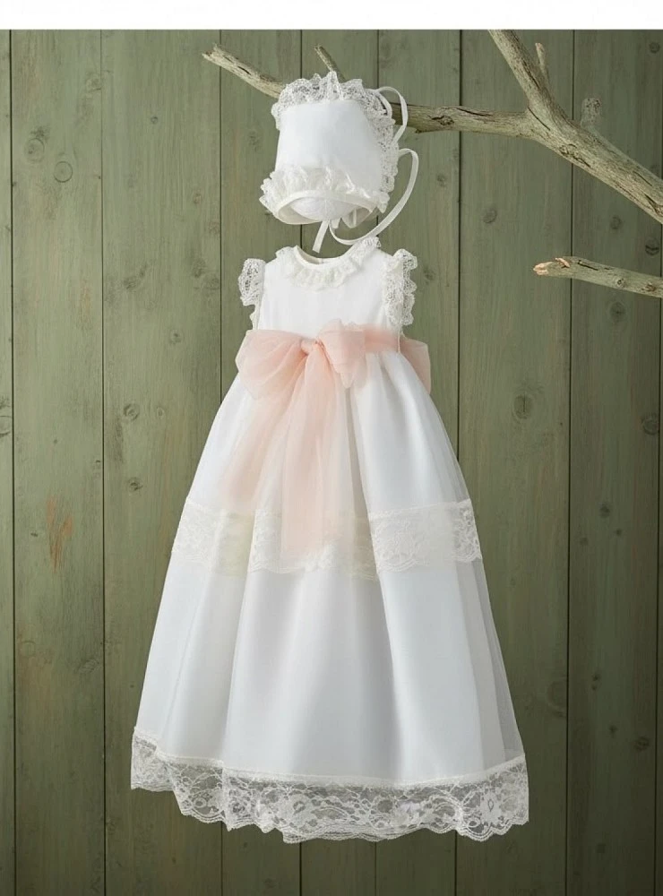 Conjunto para bautizo. Faldon y capota talla 6 meses.