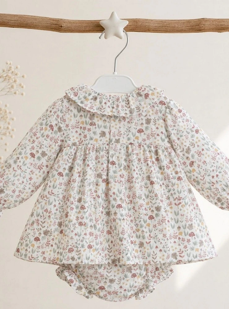 Conjunto para bebé niña con jesusito y braga de muselina | Colección Ella