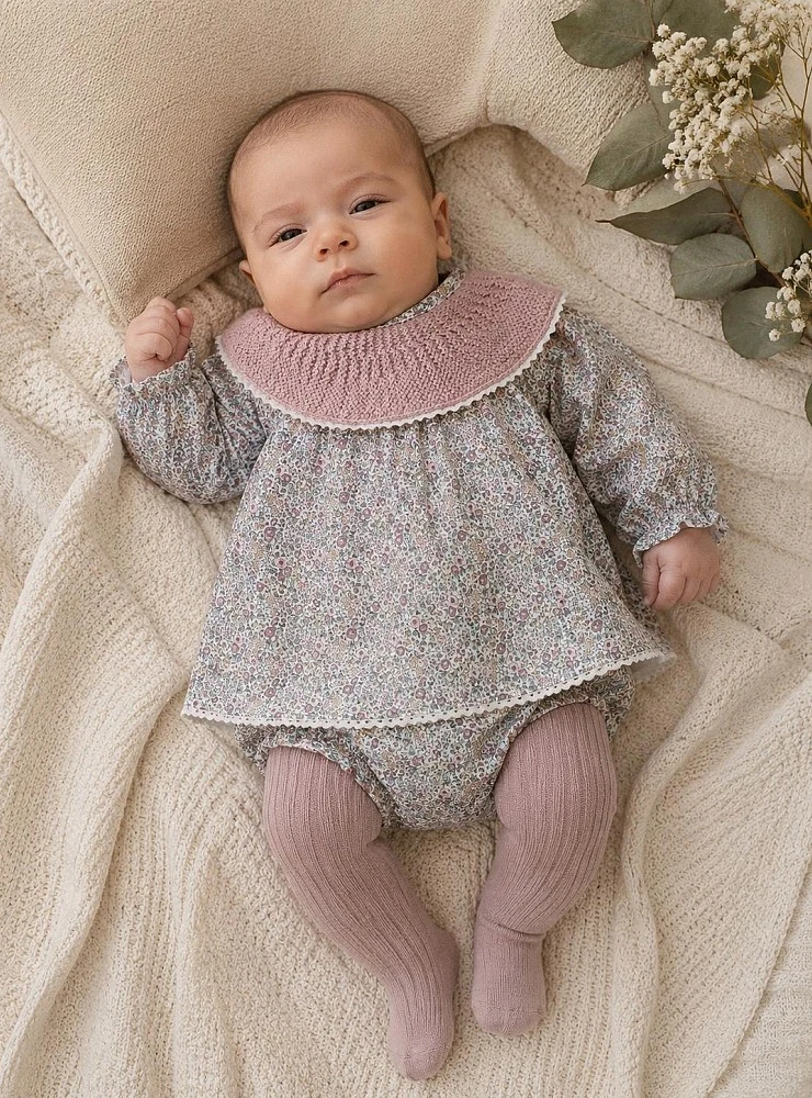 Conjunto para bebé niña con jesusito y braguita | Colección Valquiria