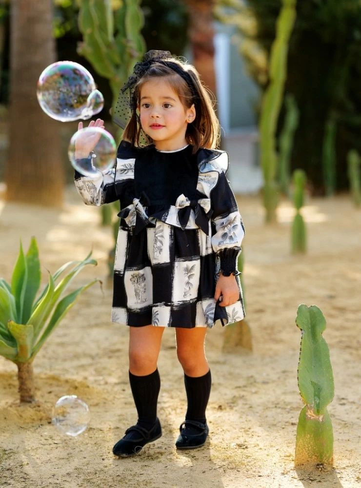 Conjunto para niña Black Nature de José Varón