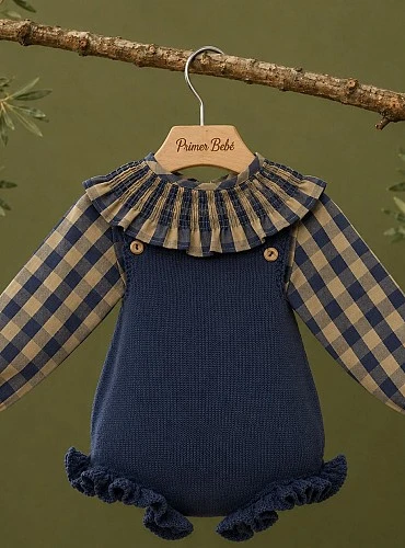 Conjunto para niña con blusa y ranita | Colección Guinda
