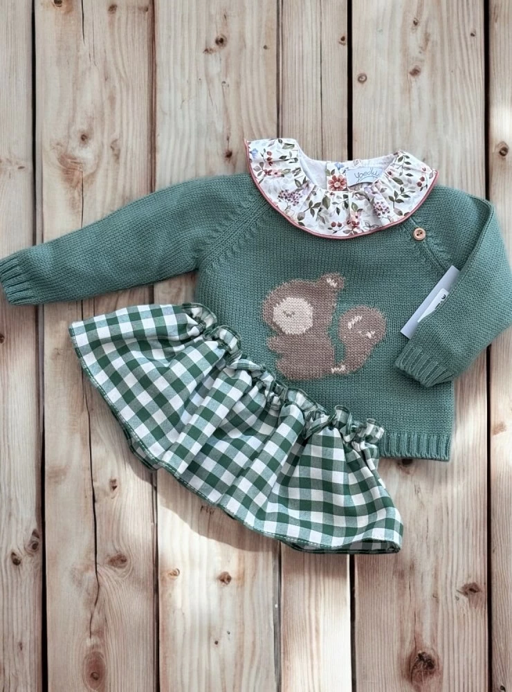 Conjunto para niña de tres piezas colección Ardilla