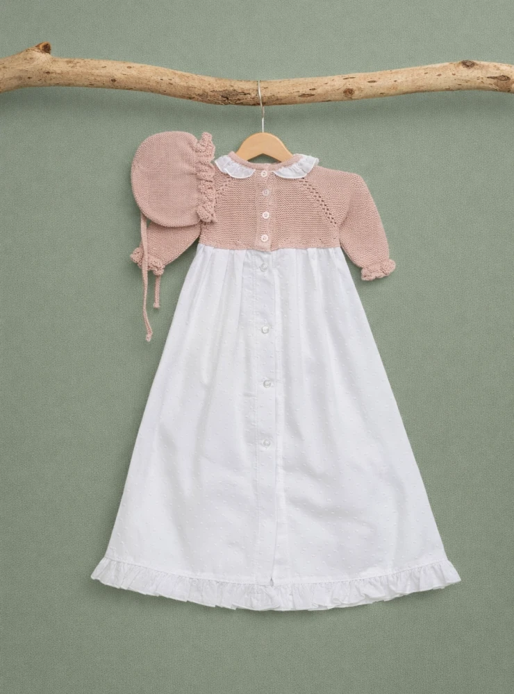 Conjunto para niña Faldón y capota en blanco y rosa palo