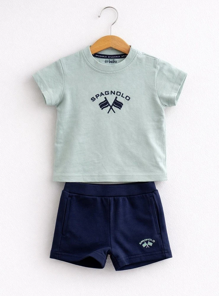 Conjunto para niño camiseta verde y pantalón marino