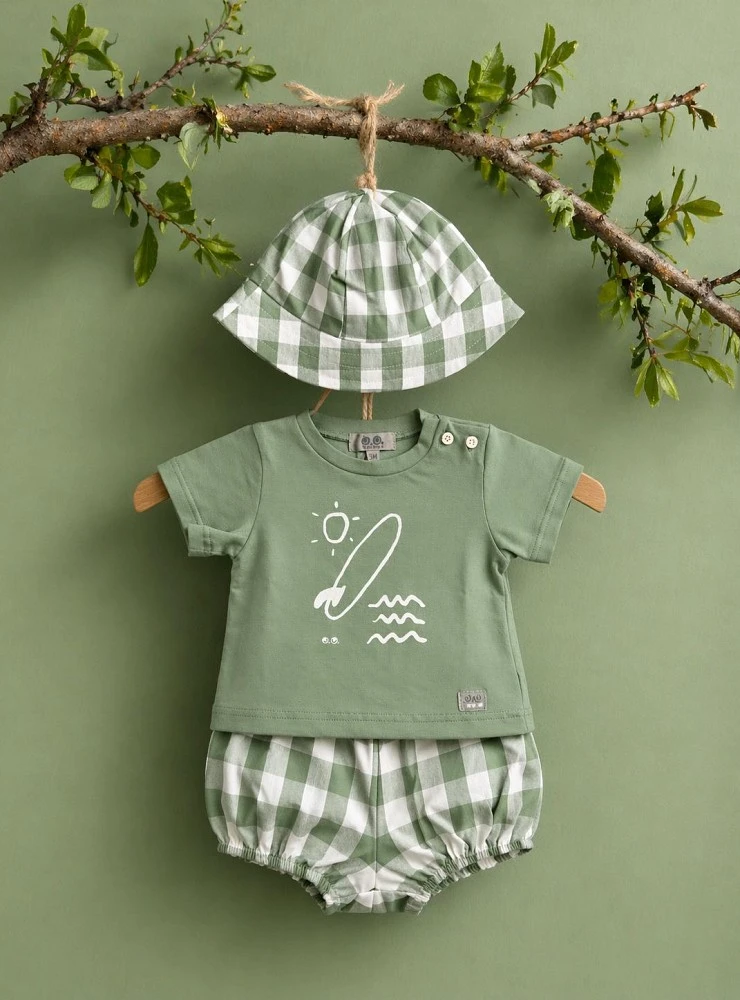 Conjunto para niño tres piezas verde empolvado