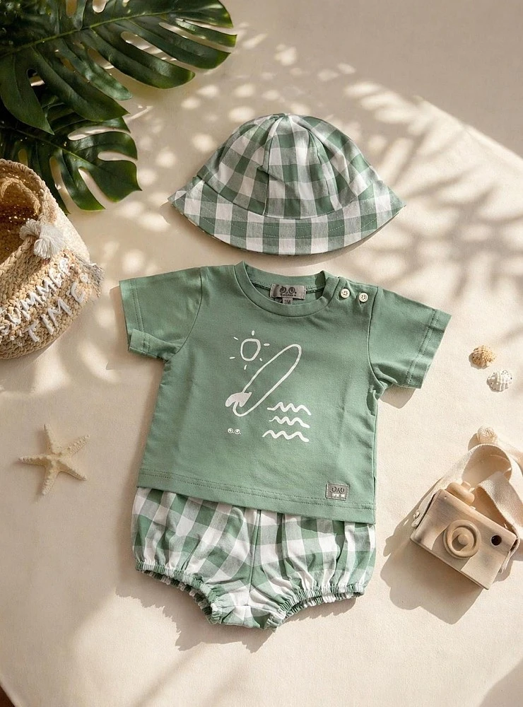 Conjunto para niño tres piezas verde empolvado