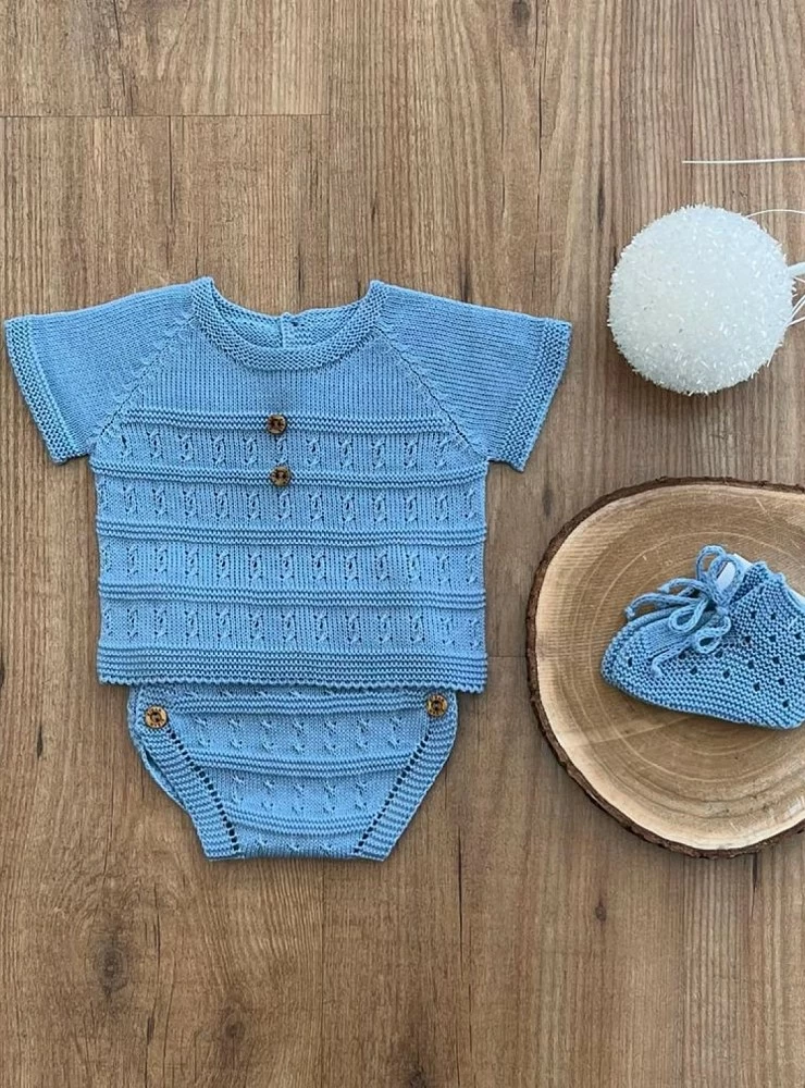 Conjunto para niño. dos colores. Punto de Verano