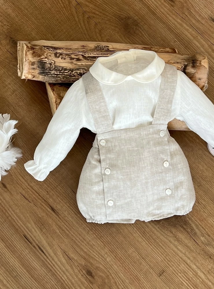 Conjunto para niño. Ranita y blusa de ceremonia. Beige y arena