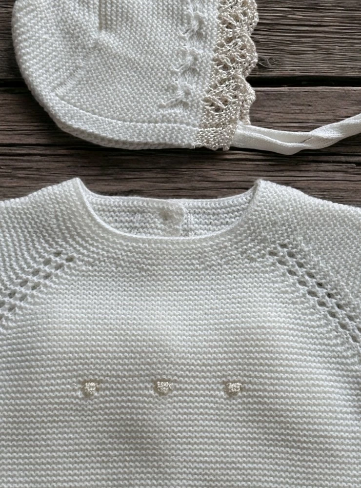 Conjunto tres piezas unisex color beige, Especial ceremonia