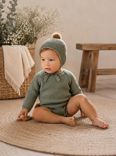 Conjunto unisex de pelele y gorrito de punto Colección Sauce de Lolittos