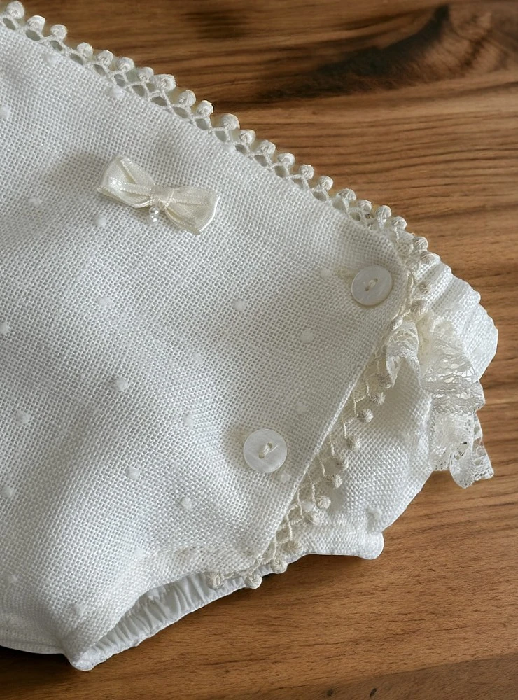 Conjunto unisex  de tres piezas. Especial ceremonia. Colección Galatea