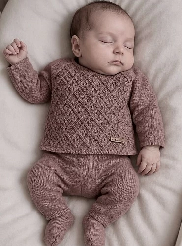 Conjunto unisex en punto lana Merino colección Vino de Toro